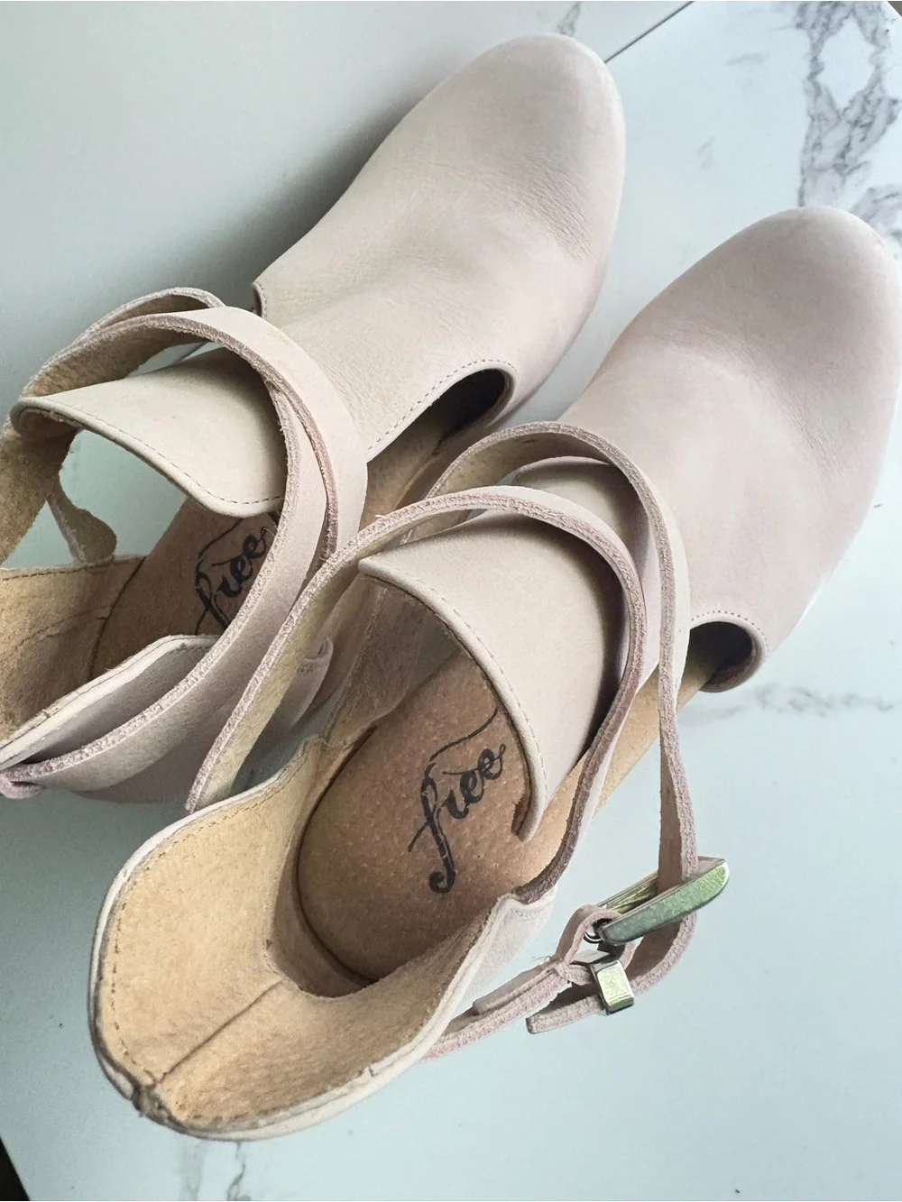 Free People sz 7 Cedar Clog Blush Pink Leather Platform sandal Shoe Wood - Picture 2 of 12
